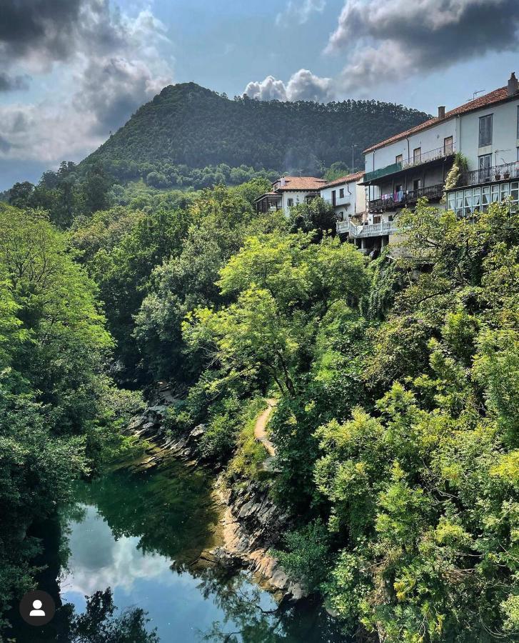 Hdec Hosteria De Castaneda Alojamiento Turistico Puente Viesgo Exteriör bild